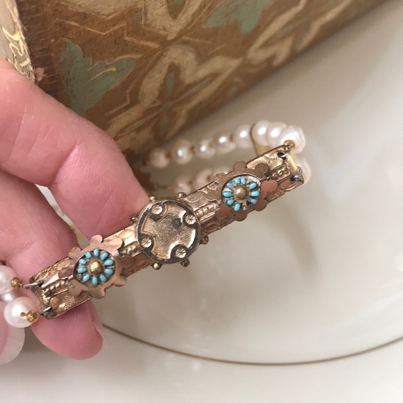 Antique rolled gold bar pin-- freshwater pearls bracelet - Picture 2 of 8